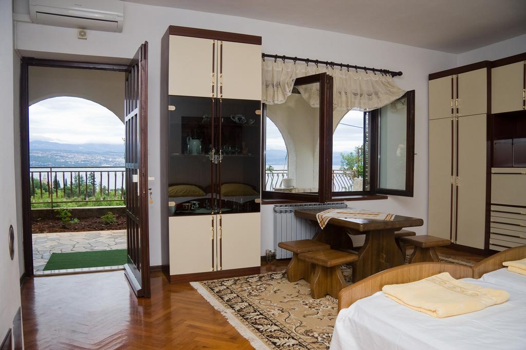 Villa Vera Ičići Esterno foto